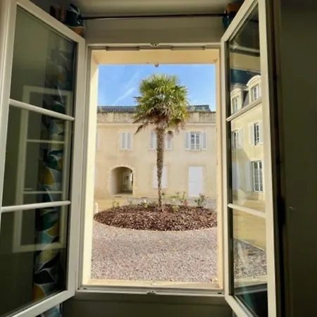 Beautiful In A Large Private Park Apartman Périgny