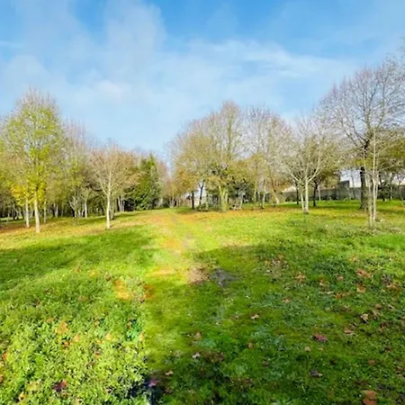 Beautiful In A Large Private Park * Périgny